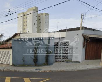 Imóvel Comercial 248,00m² - 5 salas e 2 vagas - Cidade Jardim São Carlos