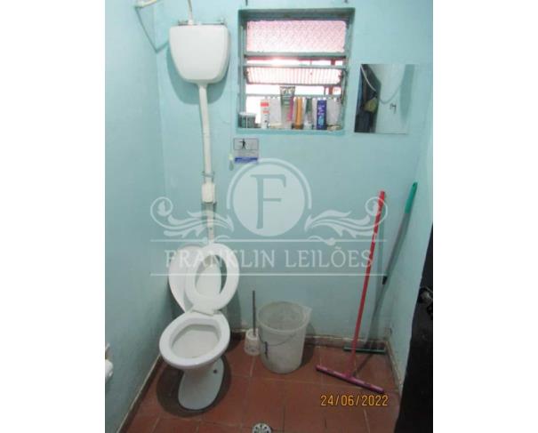 Foto de Parte Ideal de 1/4 do Terreno 450,00m². com 3 Casas Térreas - Santo André