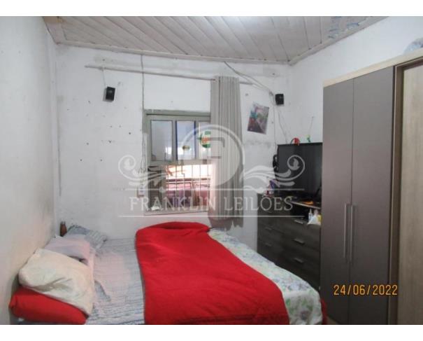 Foto de Parte Ideal de 1/4 do Terreno 450,00m². com 3 Casas Térreas - Santo André