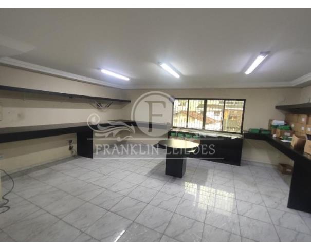 Foto de SOBRADO 3 PAVIMENTOS COMERCIAL 396,97M² - TABOÃO DA SERRA