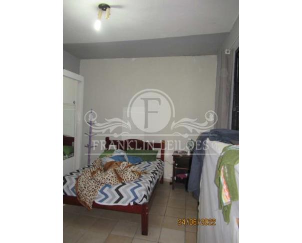 Foto de Parte Ideal de 1/4 do Terreno 450,00m². com 3 Casas Térreas - Santo André