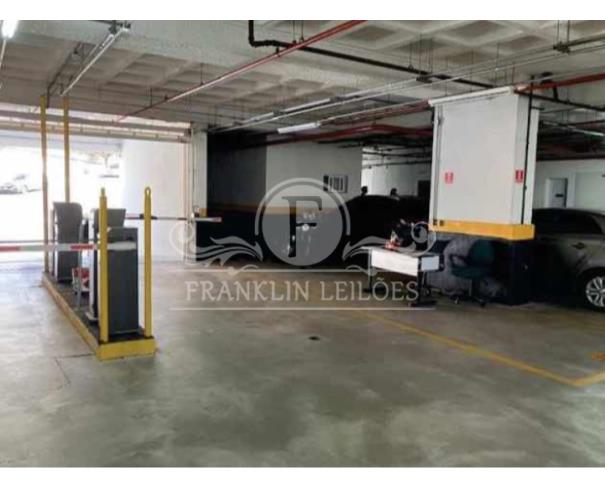 Foto de DIREITOS SOBRE O ESTACIONAMENTO 126 VAGAS - ED. NINE OFFICE BOUTIQUE - JUNDIAÍ