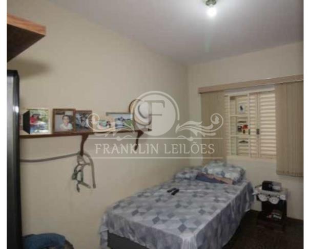 Foto de PARTE IDEAL DE 50% DA NUA PROPRIEDADE SOBRADO 200,00M² - SÃO CARLOS