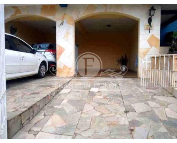 Foto de Casa 515,53m² 3 dorm sendo 1 suíte  - Centro - Piracaia