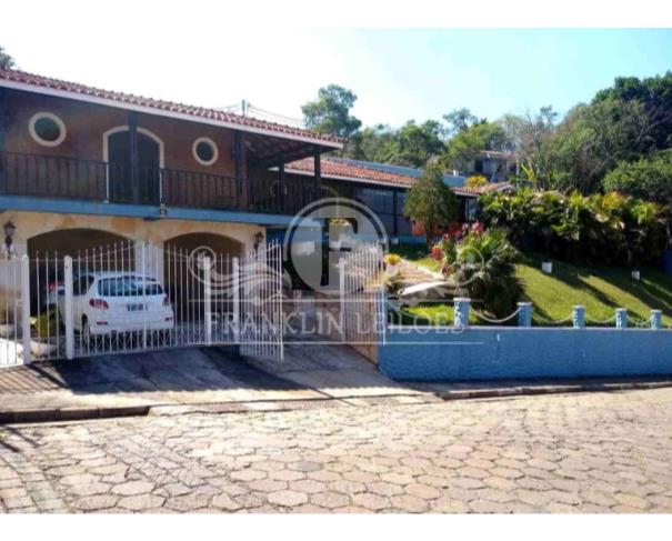 Foto de Casa 515,53m² 3 dorm sendo 1 suíte  - Centro - Piracaia
