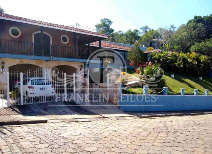 Foto de Casa 515,53m² 3 dorm sendo 1 suíte - Centro - Piracaia