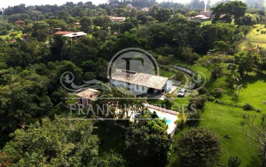 Direitos do C. de Compra e Venda Terreno 6.273,76m² - Porto Feliz Terrenos 6.273,76m² e 6.273,49m² - Macaquinho - Porto Feliz, localizado em Porto Feliz - SP